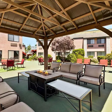 Ramada By Wyndham Arcata-2